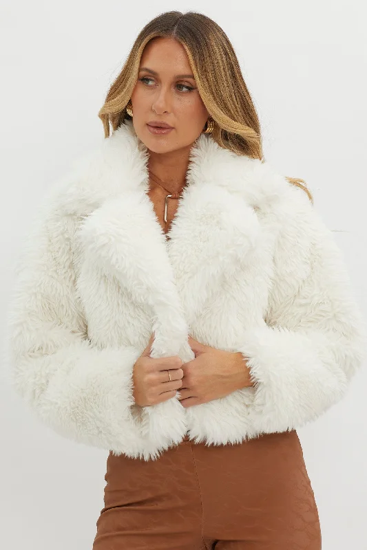 Women's Hooded CoatsSt Moritz Notch Lapel Fur Jacket White