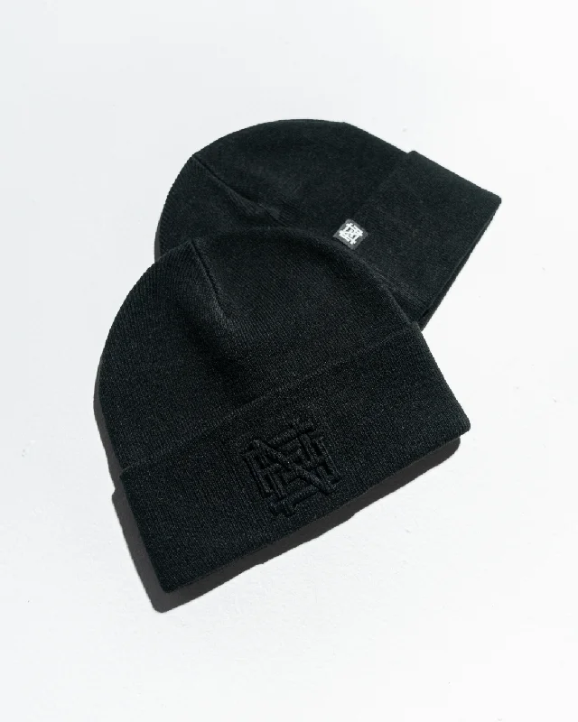 elegant derby hatsEMBOSSED BEANIE - BLACK