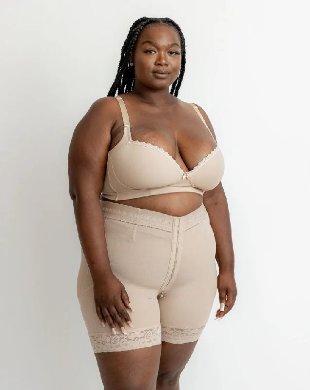 plus-size underwire bra with padded cupsANNA SHORTS LEVANTA POMPA (NUDE)