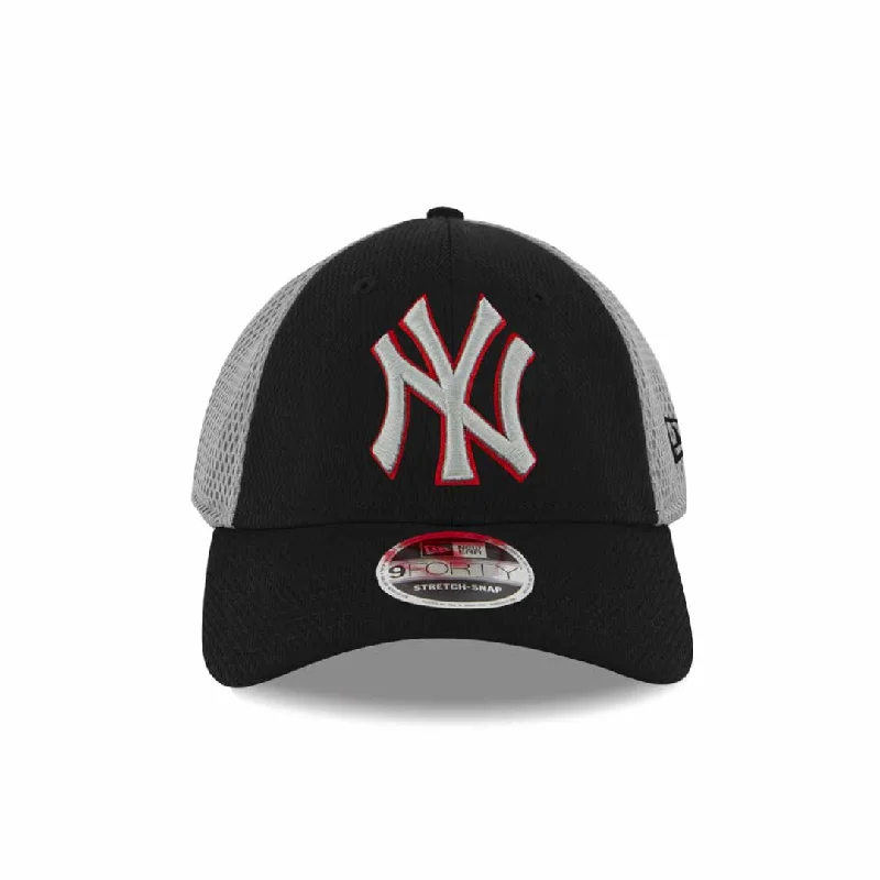 casual bucket hats with drawstringsNew Era - New York Yankees Outline 940 Hat (60310664)