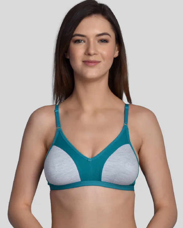 plus-size smoothing bra for dressesBewild's Special Women's Cotton Non-Padded Non-Wired Colourblock Bra