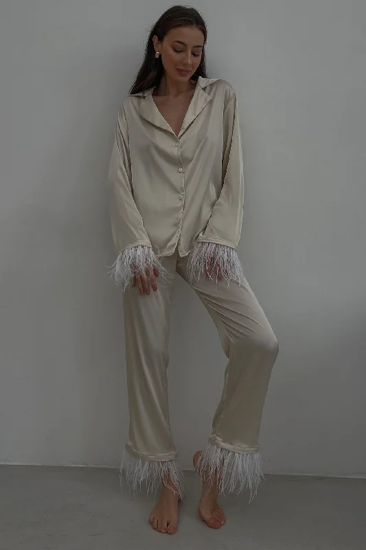 women's pajamas for those who love to dreamSilky Pajama Suit with Feathers in Ivory