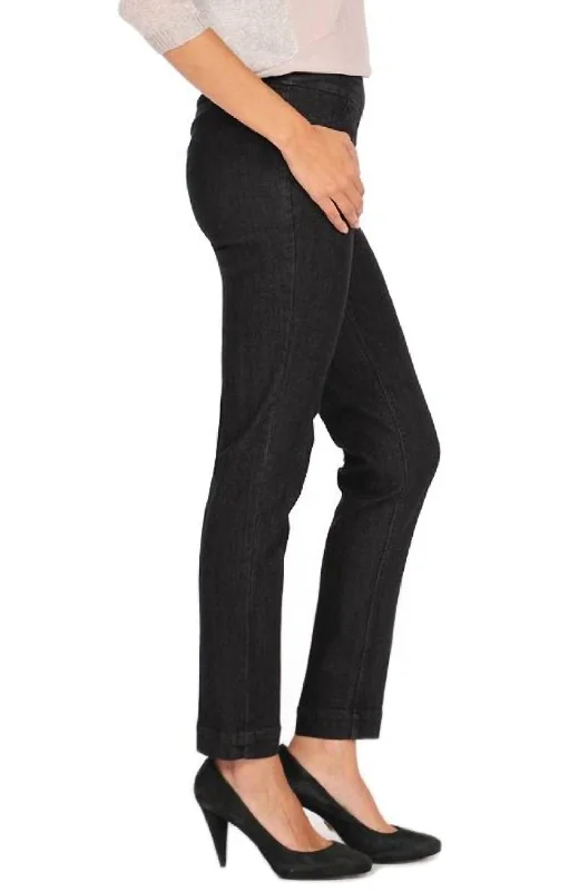 Women's Jodhpurs with Peter Pan CollarNarrow Dark Wash Jeans In Black