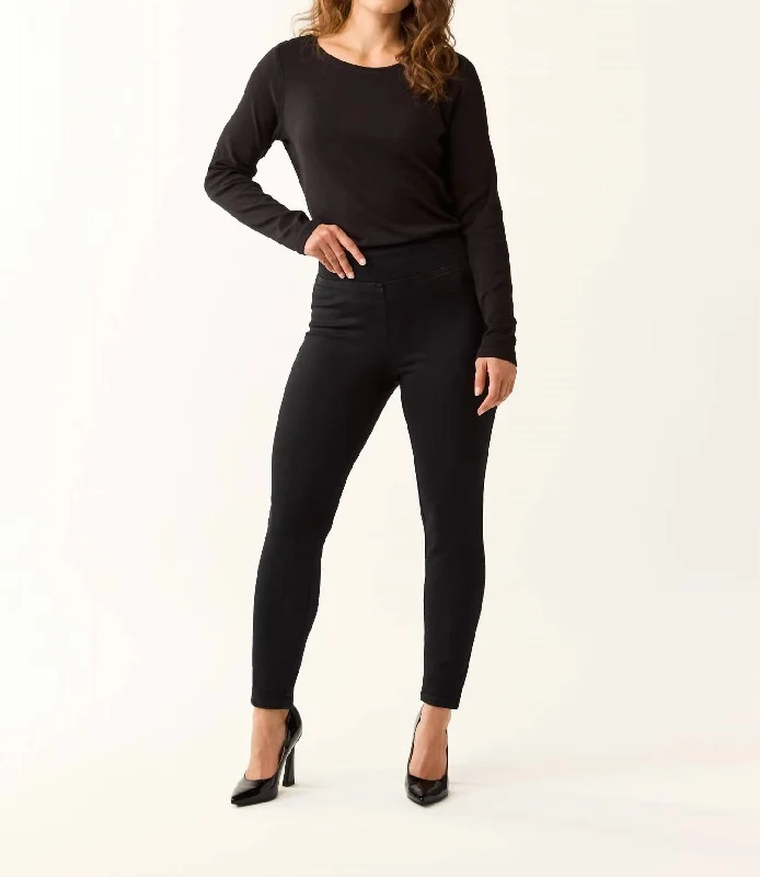 Women's Jodhpurs with Cropped LengthBeyond Denim Pull-On Black Jean