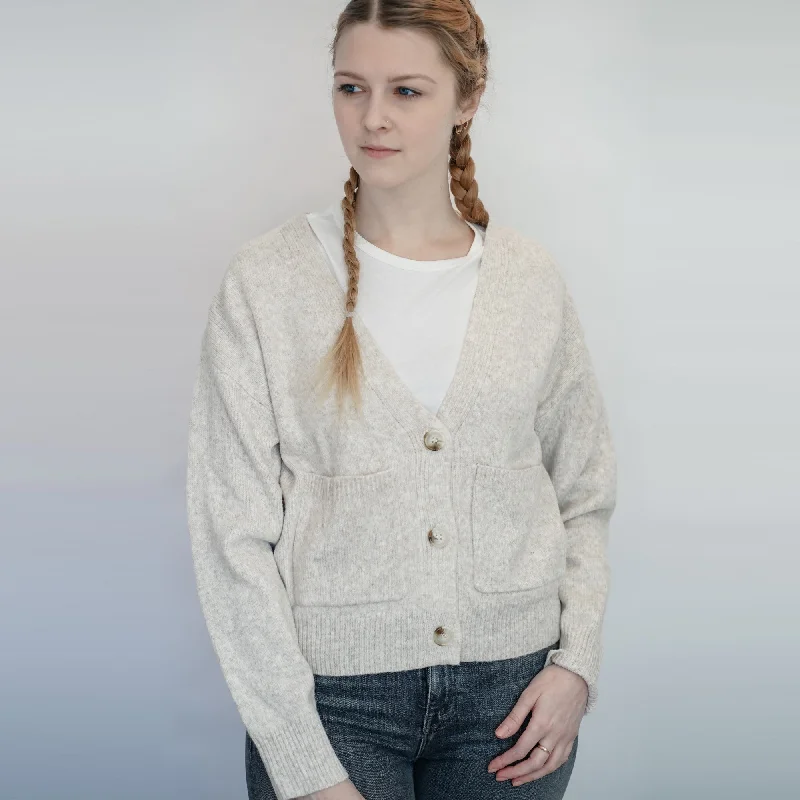 Women's Rounded Collar SweatersButton Cardigan (Oat)