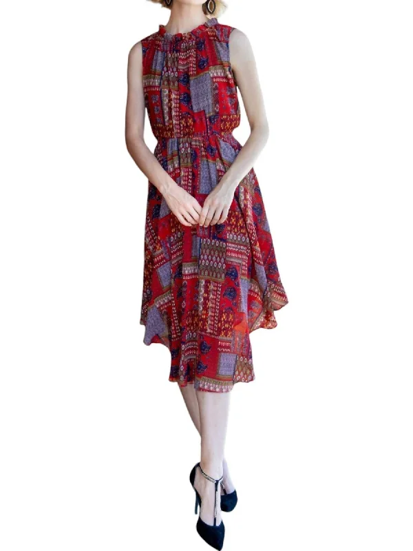 Women's Round-Neck DressesShentel Dress In Patchwork Pleated