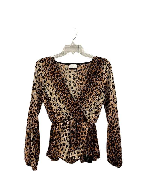 Women's Blouse with PocketsTop Long Sleeve By Everly In Animal Print, Size: M